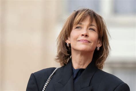 A Ans Sophie Marceau D Voile Une Nouvelle Coupe Qui La Rajeunit