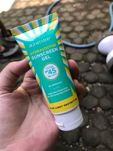 Sunscreen Azarine Hydrasoothe Sunscreen Gel 30ml On Carousell