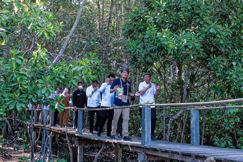 Menparekraf Dorong Desa Wisata Kampung Tua Bakau Serip Jadi Destinasi