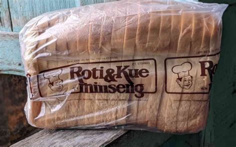 Roti Kue Minseng Toko Roti Legendaris Di Banjarmasin Sejak 1930