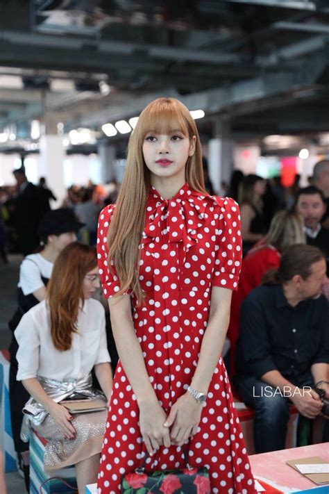 Blackpink In Fashion Week Blackpink Rose Attends Saint Laurent Ss22 Show Hypebae Yum Way