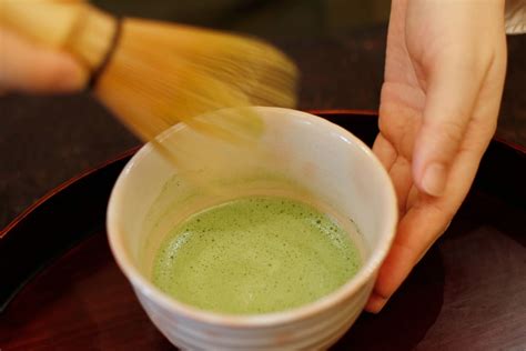 はじめての抹茶の点て方。抹茶を飲みやすくした「薄茶の点て方」編 Discover Japan｜ディスカバー・ジャパンー日本の魅力再発見ー