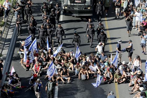 Protesty W Izraelu Do Strajkuj Cych Do Cz Lekarze Zdj Cia Wiadomo Ci