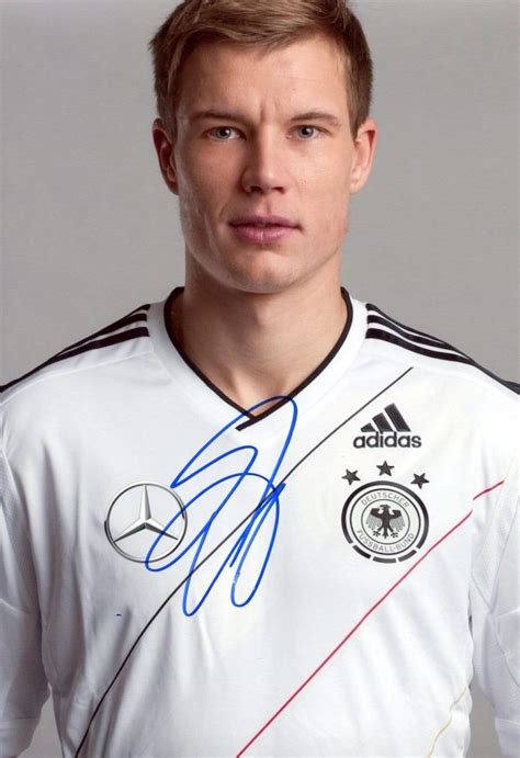 Holger Badstuber autograph | In-Person signed photograph by Badstuber ...