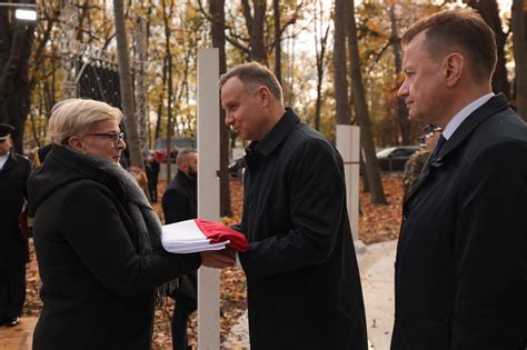 Uroczysto Ci Pogrzebowe Obro C W Westerplatte Listopada