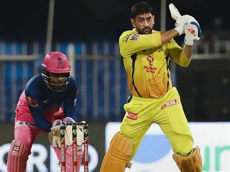 ipl  fan turns lucky  ms dhonis  lands  stadium ipl