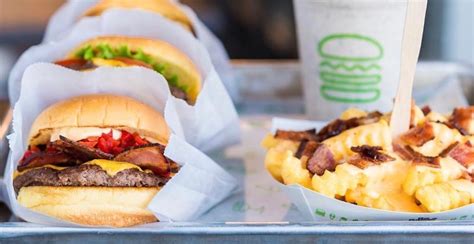 Vancouverites are already driving down to Seattle's first-ever Shake Shack | Daily Hive Vancouver