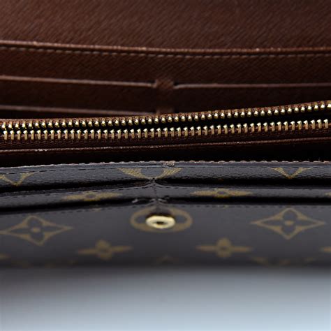 Louis Vuitton Monogram Sarah Wallet