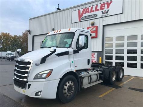 2021 Used Freightliner Cascadia 2021 Cascadia Day Cab At Freightliner