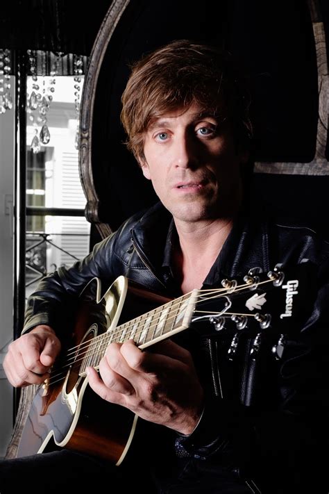 Shooting Photo Thomas Dutronc En Couverture De Guitare Mag