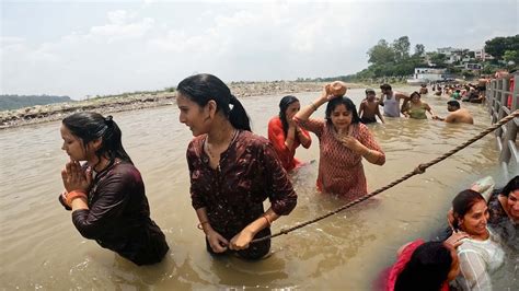 Triveni Ghat Rishikesh Ganga Aarti At Triveni Ghat Ganga Pooja