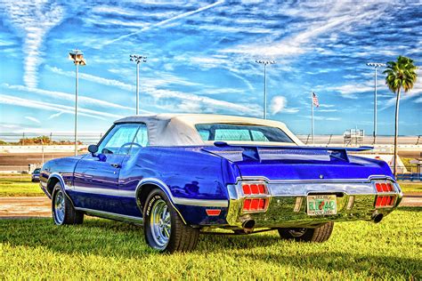 1972 Oldsmobile Cutlass 442 Photograph By Gestalt Imagery Fine Art America