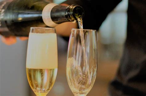 Things You Should Know About Champagne Flutes