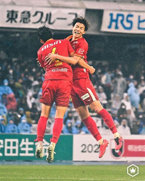 サッカーキングさんのインスタグラム写真 サッカーキングinstagram「 マテウスがfkを直接沈め、好調の名古屋を勝利に導く