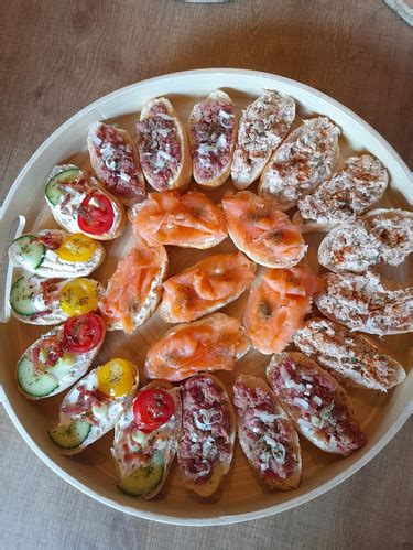 High Tea Met O A Variatie Van Kleine Sandwiches Naar Keuze Alles