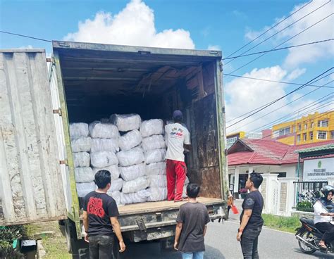 Ditreskrimsus Polda Riau Serahkan Barang Bukti Dan Tersangka Kasus