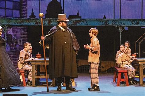 Candlelight Dinner Playhouse stages no ordinary ‘Oliver!’ – Longmont Times-Call