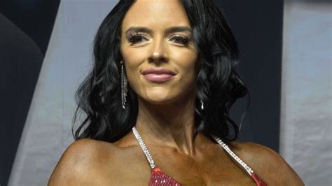 BIKINI ATHLETE IN RED SUIT K YouTube