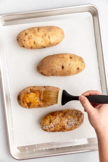 Incredibly Easy Oven Baked Russet Potatoes The Natural Nurturer