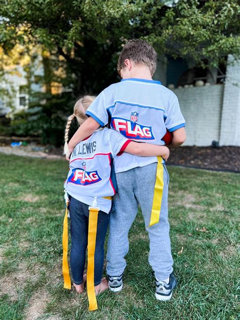 how to play girls flag football