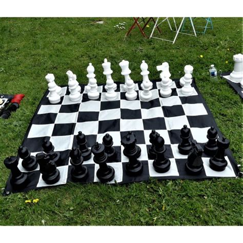 jeu d échecs géant M