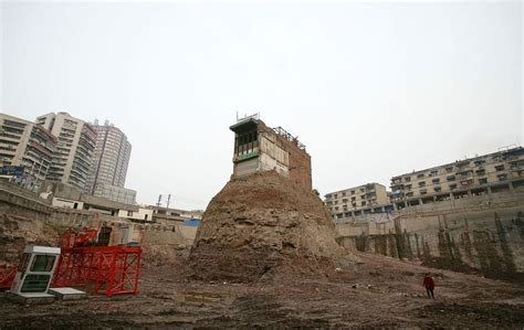 China's 'nail houses': The homeowners who refused to budge | CNN