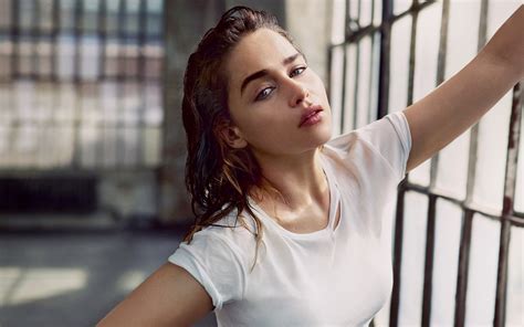 Emilia Clarke 2017 Photoshoot Hd Wallpapers Hd Wallpapers Id 20856