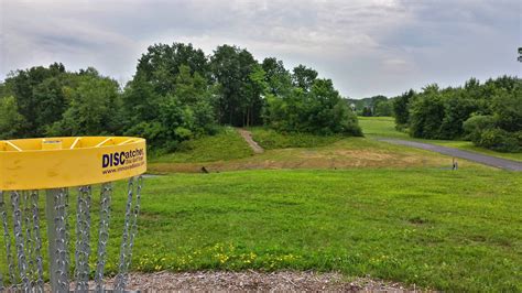 Hole 1 • Blatnick Park Niskayuna Ny Disc Golf Courses Disc Golf