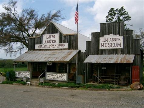 The Most Bizarre and Oddly Specific Museums In Arkansas