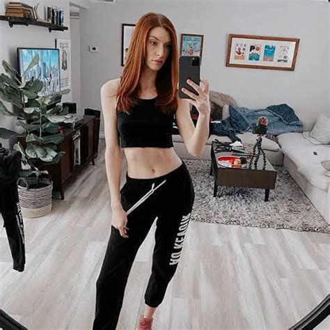 Hot Sexy Erin Gilfoy Bikini Pics