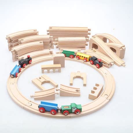 BRIO, train track, trains, bridges. Toys - Auctionet