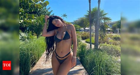 Kylie Jenner Strikes Dreamy Pose In Itsy Bitsy Bikini Times Of India