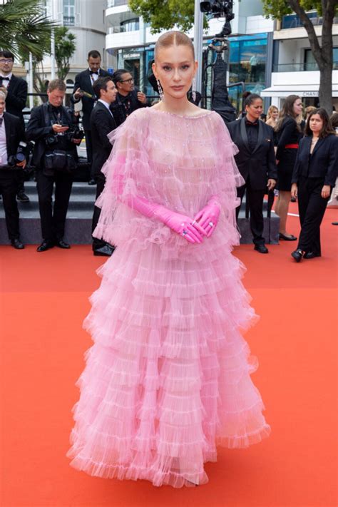 Naked dress entenda a evolução da tendência entre elogios e críticas Metrópoles