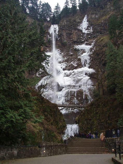 Multnomah Falls_WINTER_02 by shadow-puppets on DeviantArt