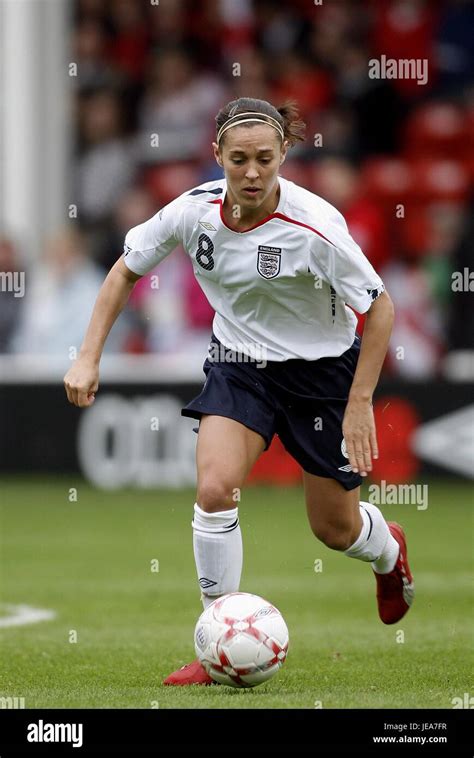 FARA WILLIAMS ENGLAND WOMEN & EVERTON FC BANKS'S STADIUM WALSALL ...