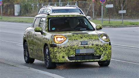 Mini Aceman Erlk Nig Elektrischer Crossover Auto Motor Und Sport