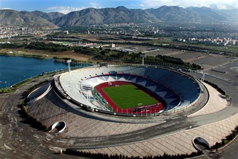 Top 10 Largest Football Stadiums In The World Hubpages