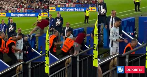 Un Fan Tico Salt Desde La Tribuna Y Casi Cae Sobre Cristiano Ronaldo