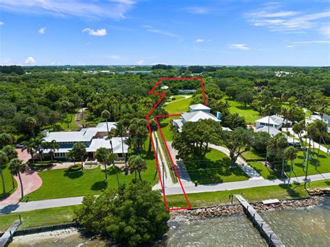 3241 N Indian River Dr Fort Pierce Fl 34946 Mls Rx 10997633 Redfin