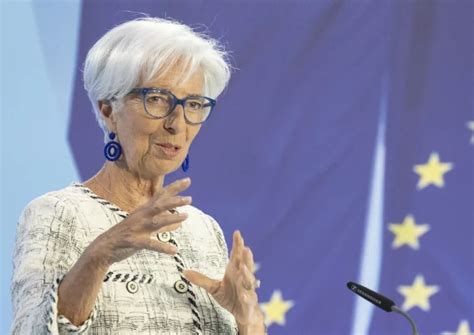 Lagarde Advierte Que La Independencia De Facto De Los Bancos