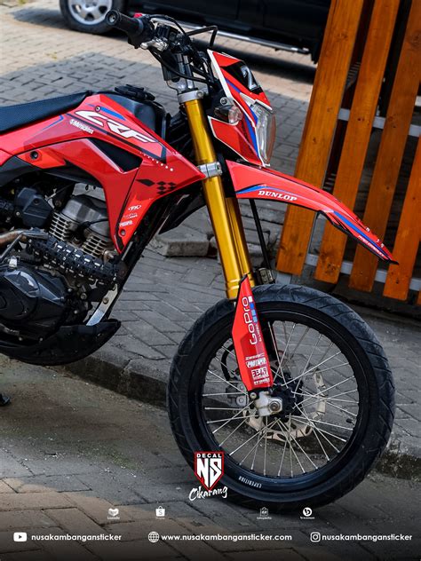 Striping Crf L Merah Grafis Cutting Stiker Decal Sticker