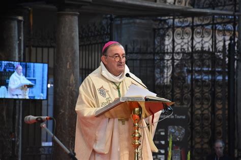 Un Nouveau Pr Tre Pour Le Dioc Se De Tournai Cath Drale Notre Dame De