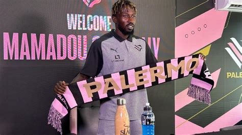 Ascoli Palermo Coulibaly Si Presenta Ai Tifosi Rosanero Voglio La