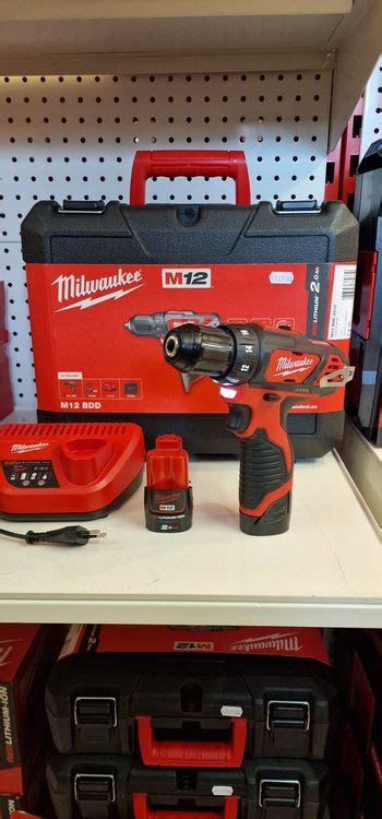 Milwaukee M12 BDD 201C Akkuschrauber mit 2 Akkus Ladegerät Kaufen