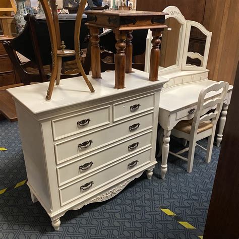 Drawer Chest Dressing Table Stool Southgate Auction Rooms