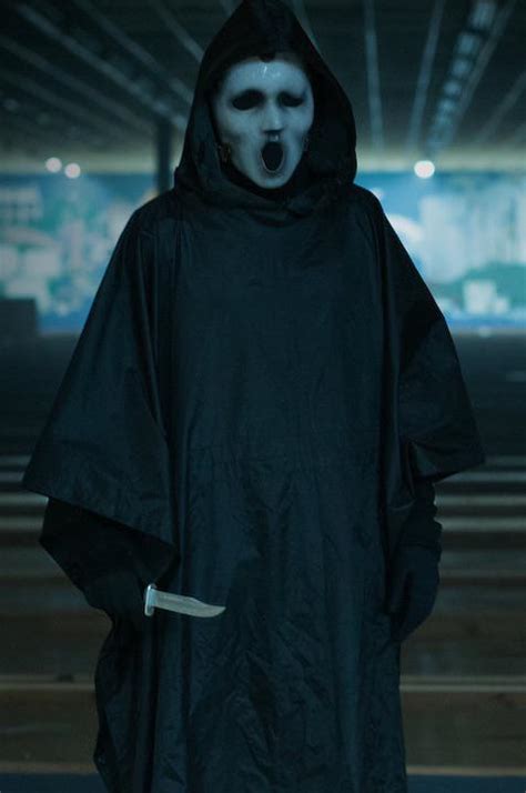 Should the MTV Ghostface shroud/costume be added in DBD as a new ...