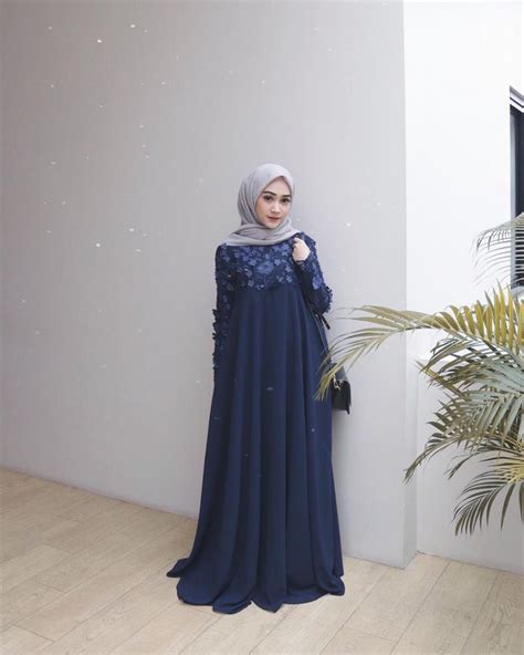 Baju Warna Navy Cocok Dengan Warna Apa Ide Perpaduan Warna