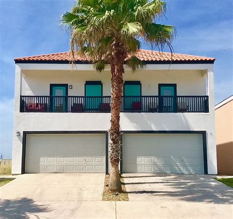 South Padre Island Condo Townhome Beach House Has Grill and Terrace ...