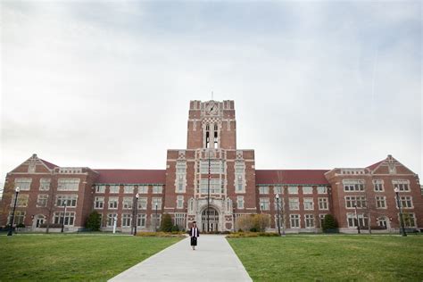 UT Knoxville College Senior Photographer