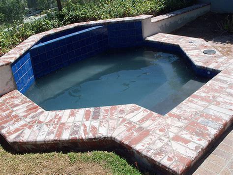 Brick Coping - Alan Smith Pool Plastering & Remodeling